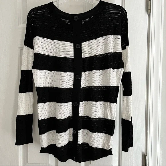 Black White Wide Stripe Loose Knit Sweater Buttons in Back AB Studio Size Large - Picture 4 of 10